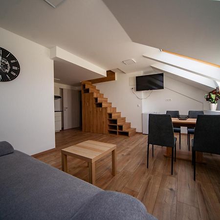 Sport Apartments Радовлица Экстерьер фото