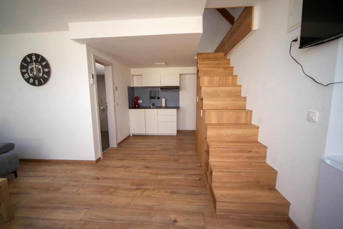 Sport Apartments Радовлица Экстерьер фото