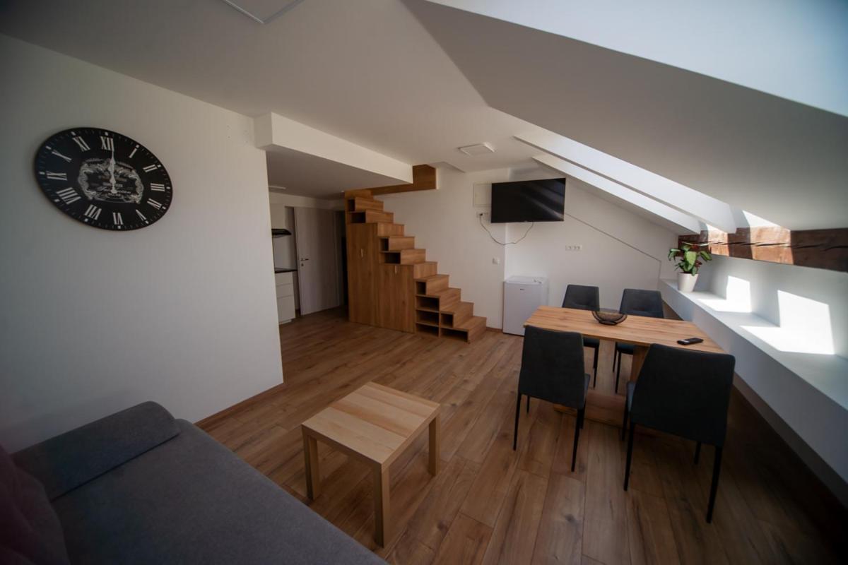 Sport Apartments Радовлица Экстерьер фото