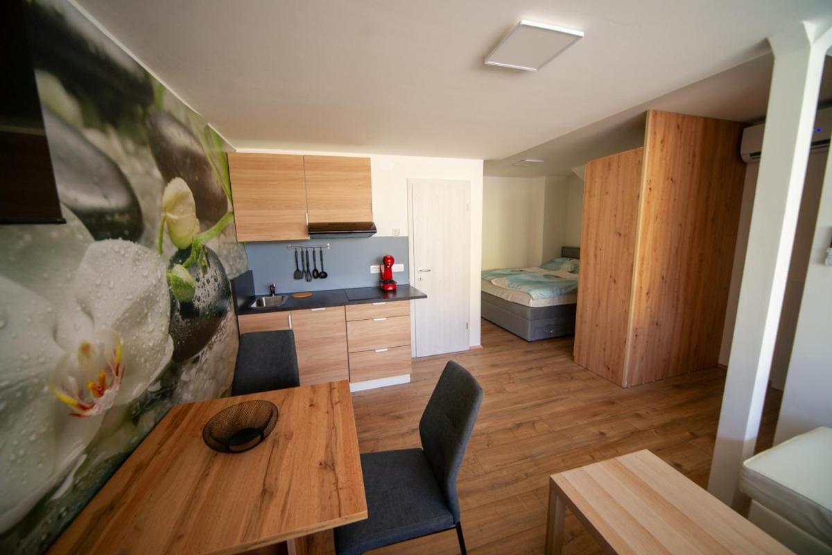 Sport Apartments Радовлица Экстерьер фото