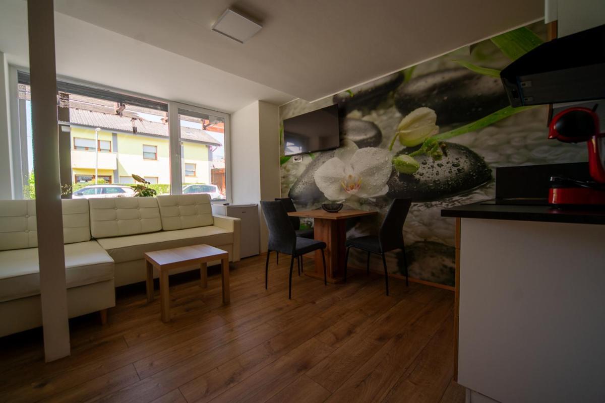 Sport Apartments Радовлица Экстерьер фото